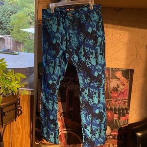 nike sb patterned pants
#nike #nikesb #pants #blue